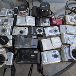 Digital Camera Lot 