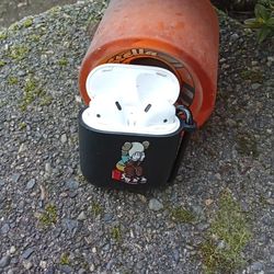 2nd Generation Airpods