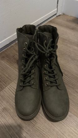 Women's Boots (Green, Size 8)