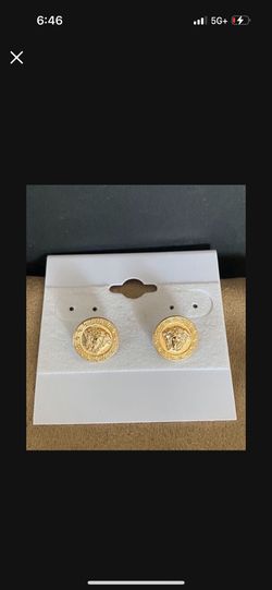 10 Karat Gold Earrings 