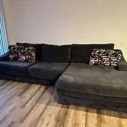 Sectional Sofa 