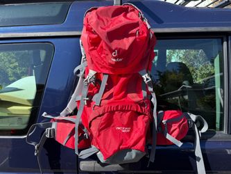 Deuter 40+10 ACT Lite Hiking Backpack
