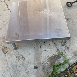 Metal table