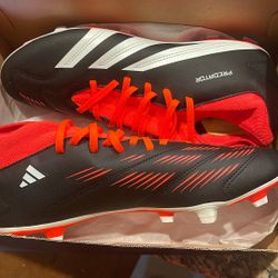 Soccer Cleats Adidas Predator Club soccer cleats
