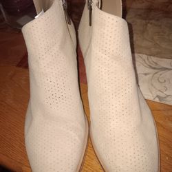 Vince Camuto Beige/Cream Ankle Boots 