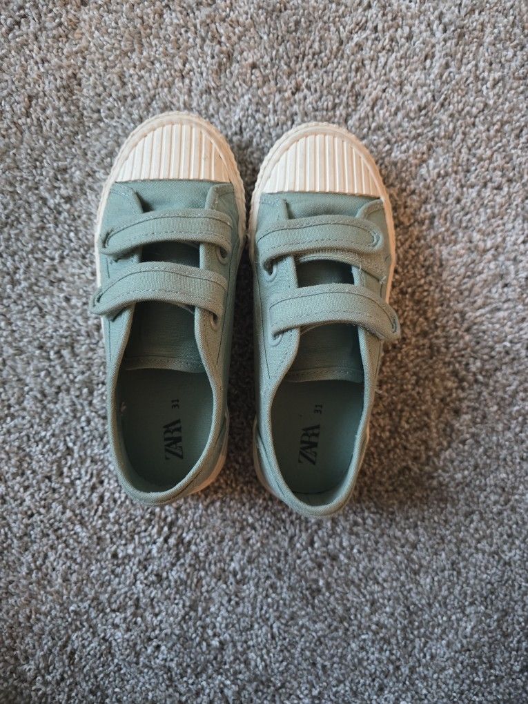 Girls Shoes
