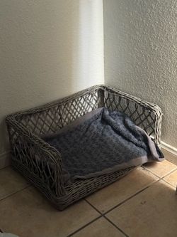 Bed for dogs/cats