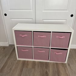 Bookshelves/ Storage Cub White 