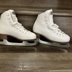 Skates Size 2