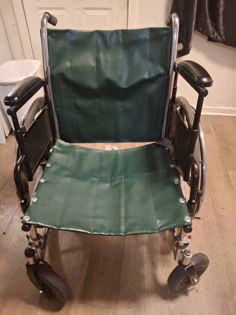 Invacare Tracer SX5 Manual Foldable Wheelchair 
