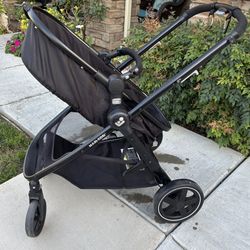 Maxi Cosi Stroller + Car Sear + Car Seat base 