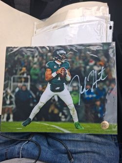 Jalen Hurts Autographed Photo Authenticated With Holo