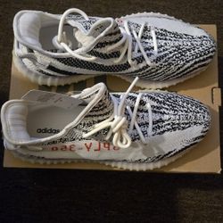 adidas Yeezy Boost 350 V2
Zebra Size 11