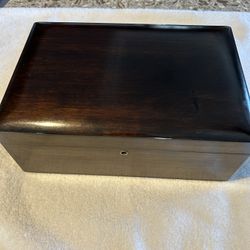 Rosewood Humidor Box