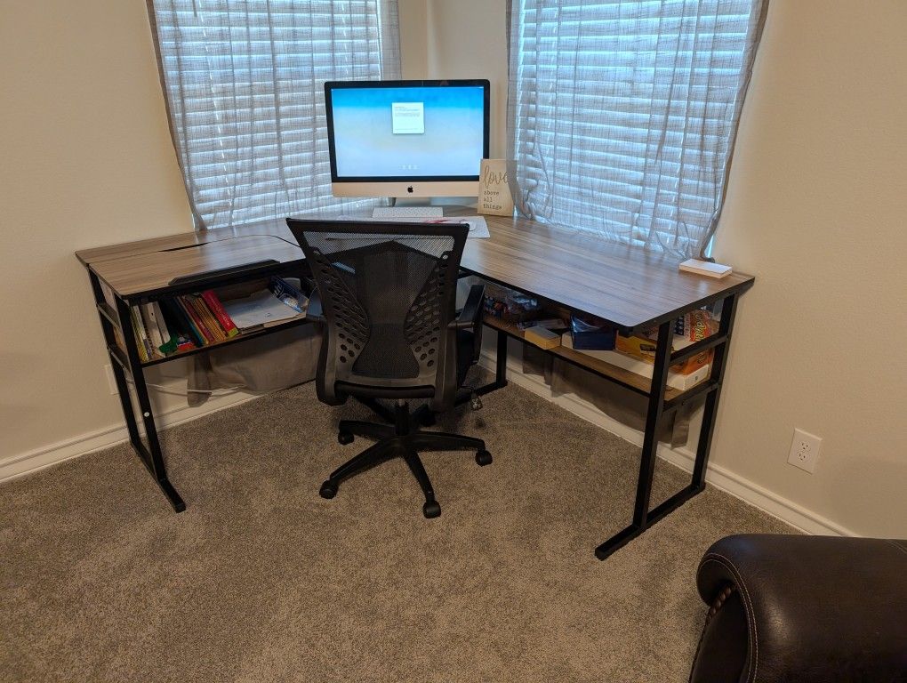 Rocking Recliner Chair, Desk With Art Stand And Entertainment Center