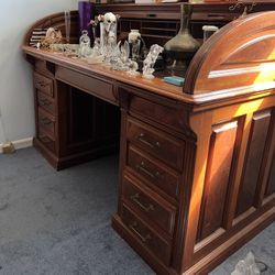 Walnut Oak Antique Desk