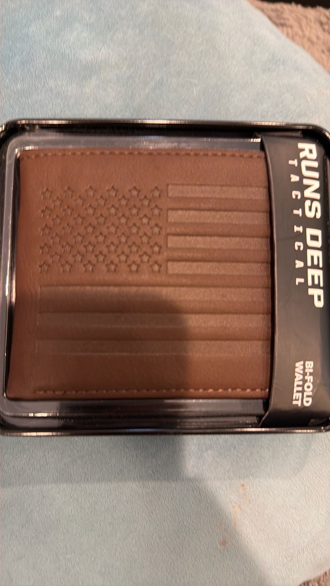 Runs deep tactical wallet