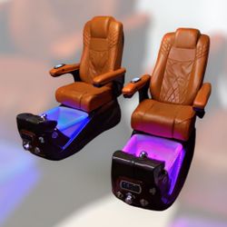 LIBERTÉ Pedicure/Massage Chairs 