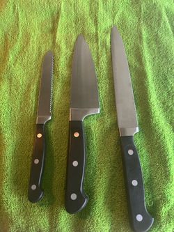 Set of Farberware Knives
