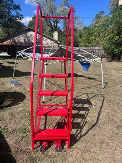 5 step rolling ladder