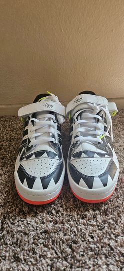 Trae Young Low Forum shoes