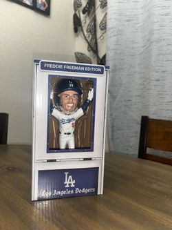 Freddie Freeman 18th inning walk off Bobblehead.