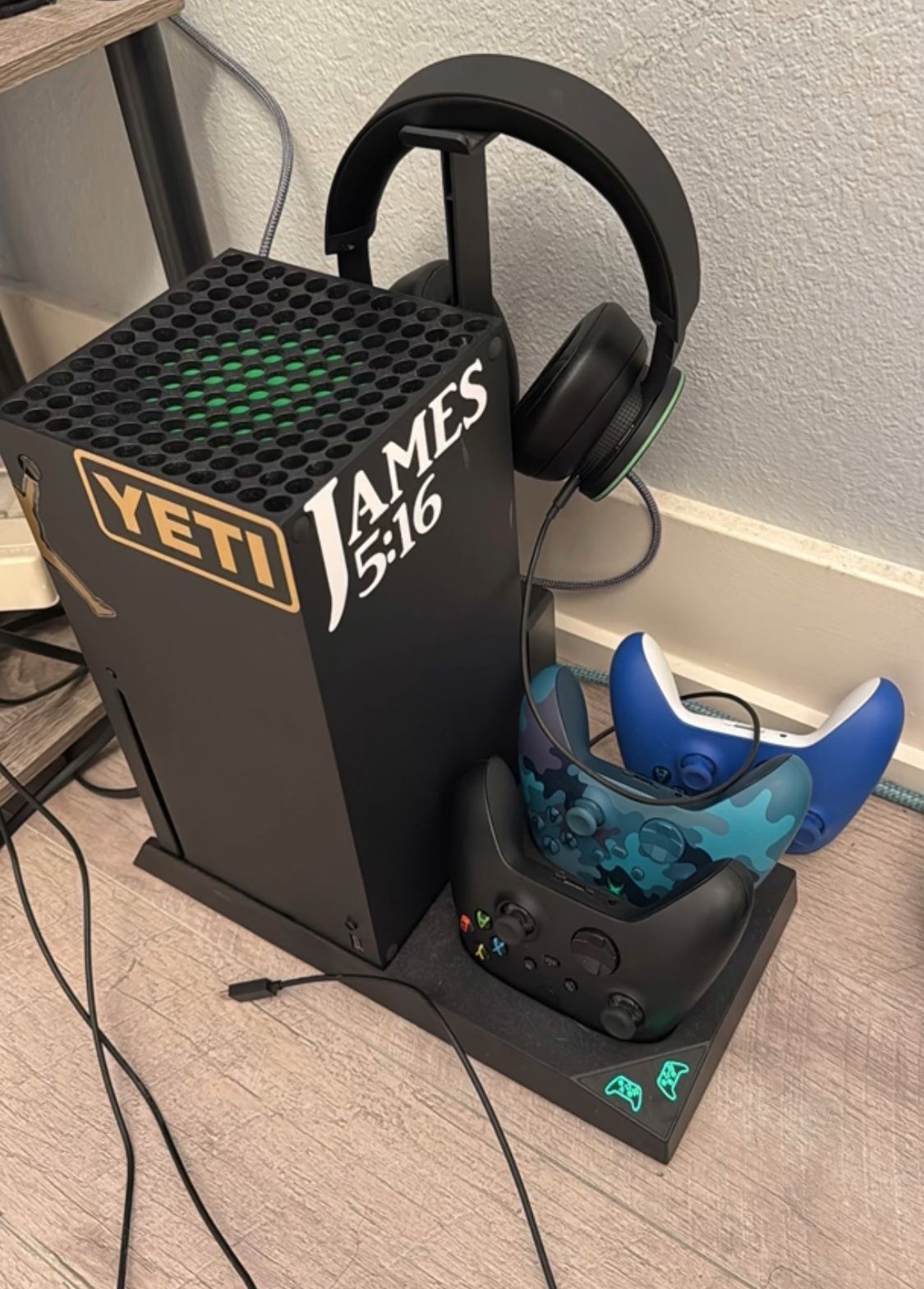 Xbox Series X Everything In Photo