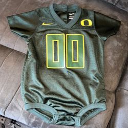 Nike Oregon Ducks Baby Onsie Size 18mo. 