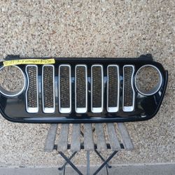 2018-23 Jeep Wrangler Grill (Auto Parts)
