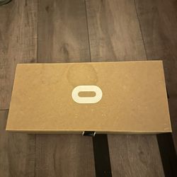 Quest 2 (Old but working and accepting offers)