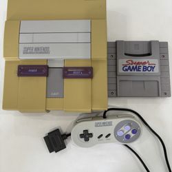 Nintendo SNS-001 SNES Console w/ Controller,  & Cables