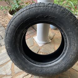 Nitto Terra Grappler G2 tire, 265/70R17