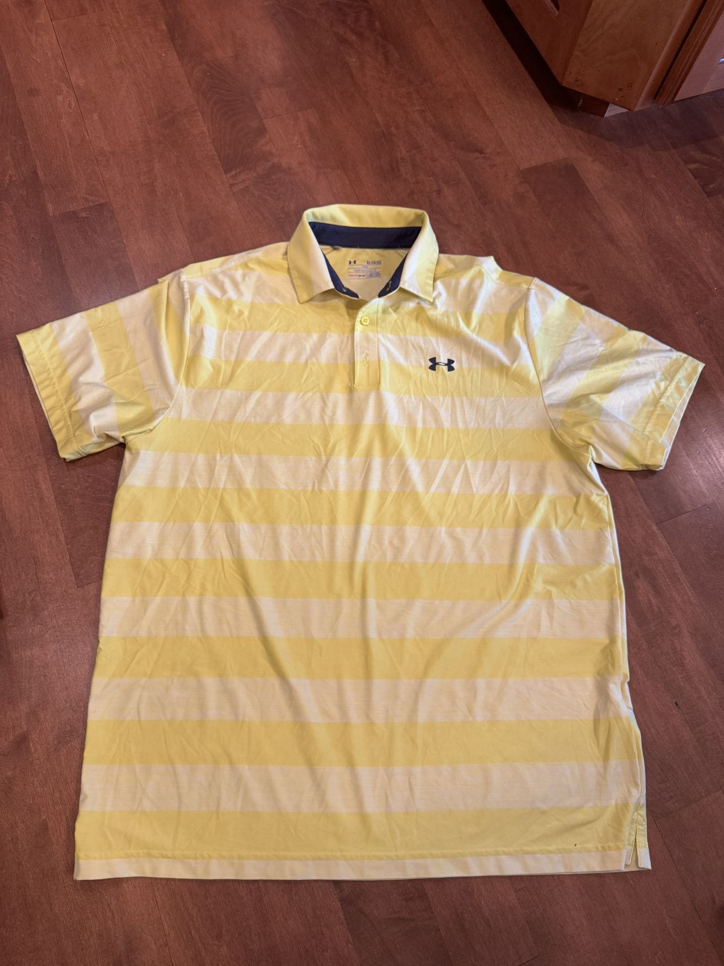 Men’s under Armour heat gear loose fit golf polo shirt shipping available