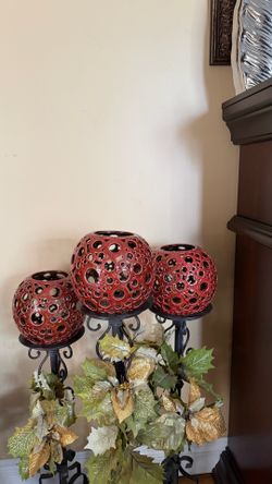 Home interior bolas