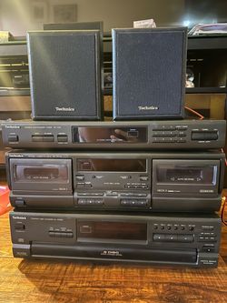 (4) TECHNICS COMPONENTS STEREO TUNER, CASSETTE DECK, CD DISC CHANGER, AND BOOKSHELF SPEAKERS