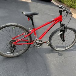 Trek Precaliber 24" Suspension 28 Speed