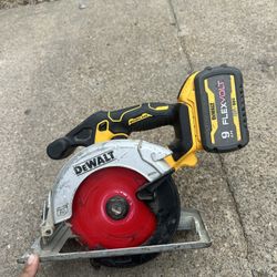Cerruco Circular Dewalt 