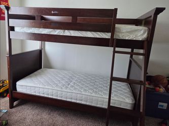 Bunk bed- like new!