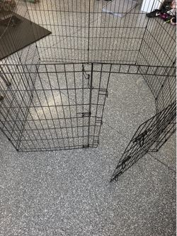 Pet gate / crate