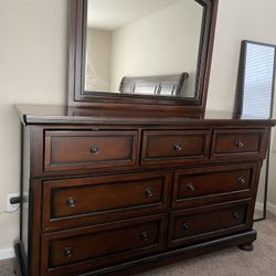 Gorgeous Classic Bedroom Set - All Or Separate