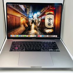 Apple MacBook Pro TouchBar 2019 6-Core i7 16GB 500GB AMD Radeon 5300m 4GB VRAM Graphics