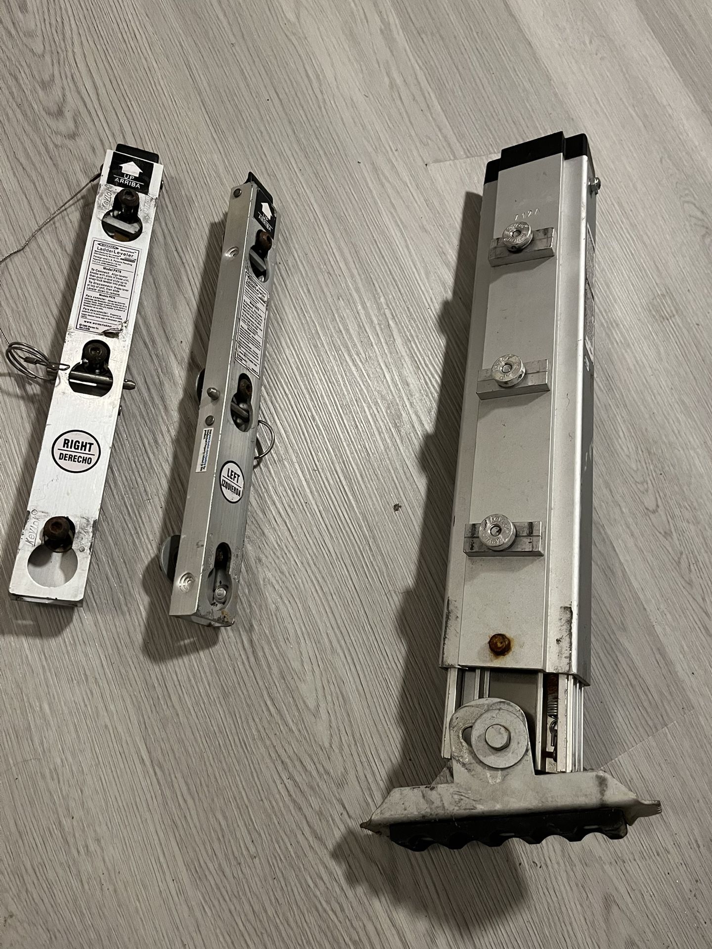 Werner Ladder Leveler