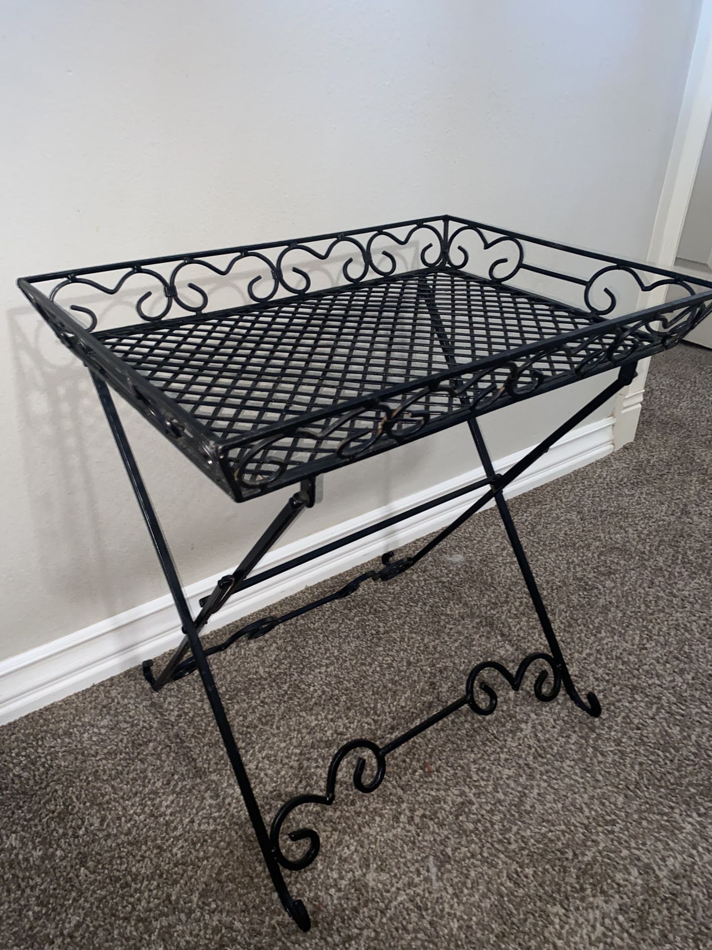 Metal standing Serving Tray