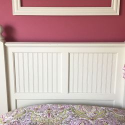 Twin bed girls maple cottage white