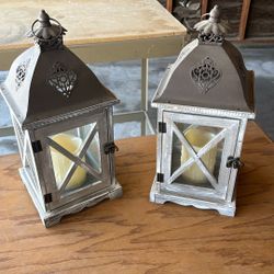 Two Lanterns Decor 