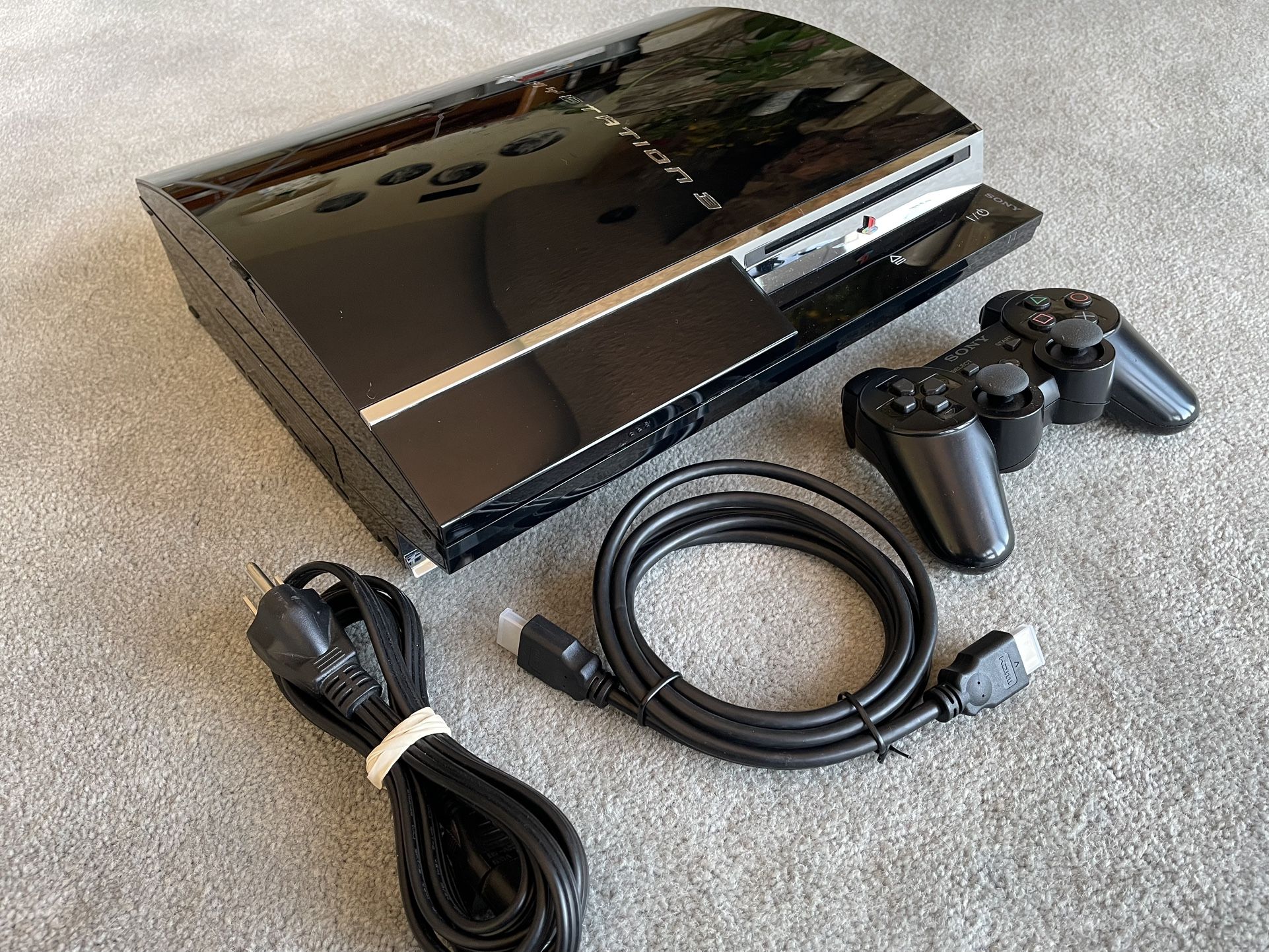 ***NO TRADES!!!*** REFURBISHED 80 GB PlayStation 3 model CECHE01 ***plays PS2 disks***