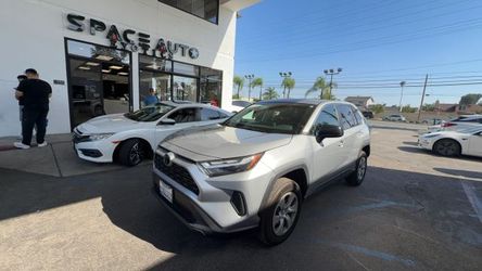 2024 Toyota RAV4