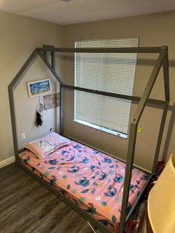 Twin Kids House Bed 