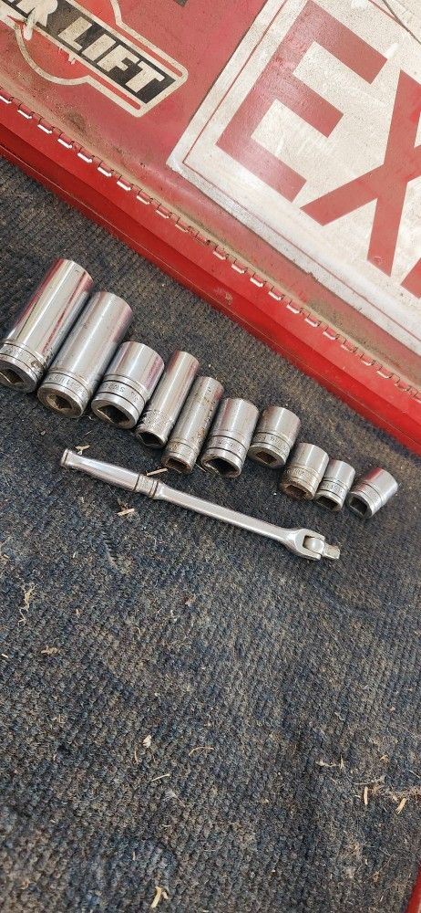 $80 Snap On Sockets And Small Braker Bar