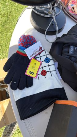 Beenie and gloves